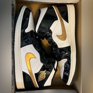 Nike Air Jordan 1 Mid SE 'Black Gold' Size 12